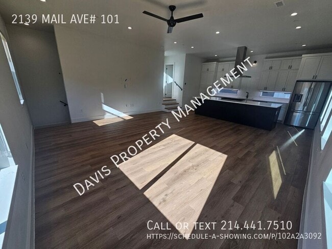 Building Photo - 2139 Mail Ave