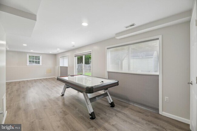 Building Photo - 713 Mimosa Cove Rd