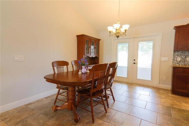 Building Photo - 16381 SE 82nd Ct