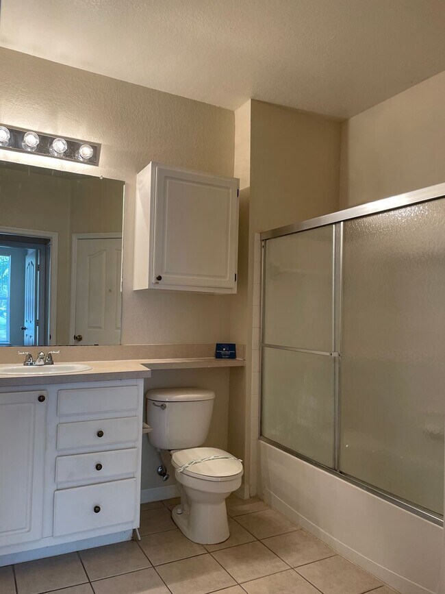 Building Photo - 2br/1ba First Floor Visconti Condo!