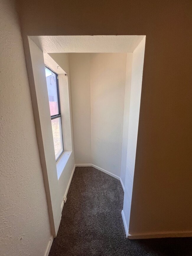 Building Photo - Winter Special! Half off first months rent!!