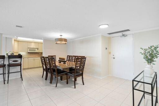 Building Photo - 3550 Galt Ocean Dr