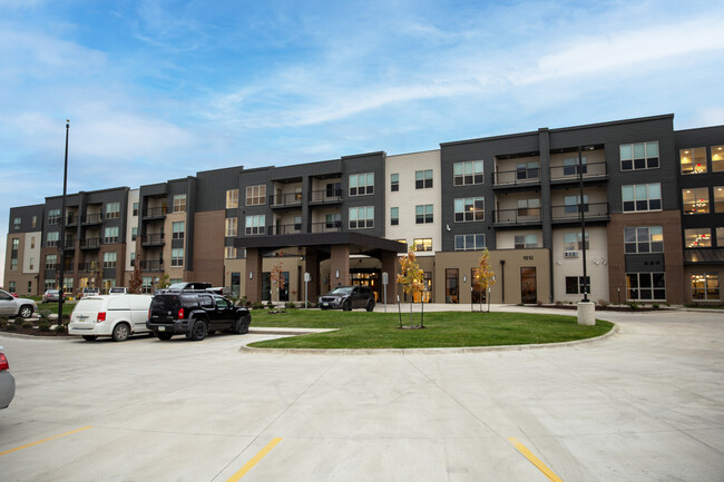 Main Entrance - Attivo Trail Ankeny