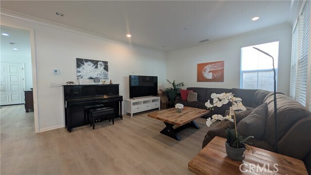 Building Photo - 73 Wildvine