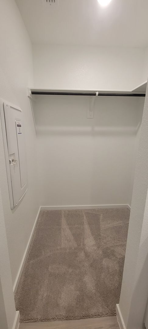 Building Photo - NEWLY BUILT 3 bedroom 2.5 Bath single fami...