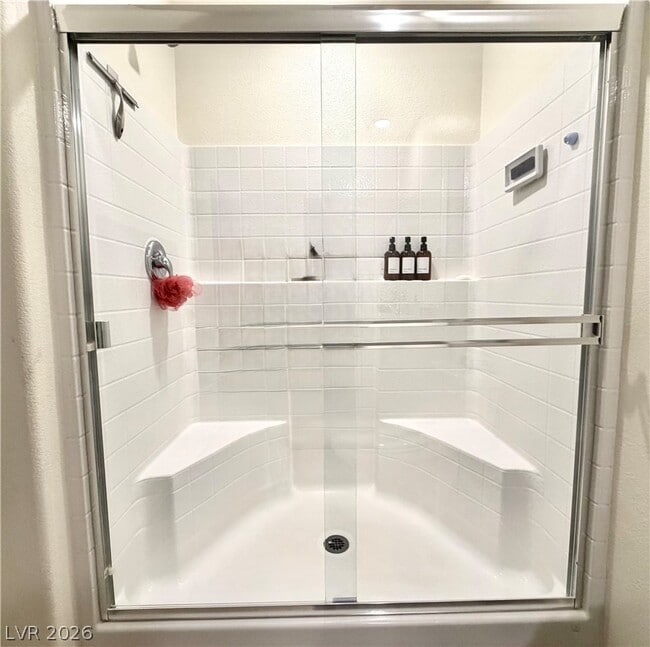 Building Photo - 6086 Lily Gdn St