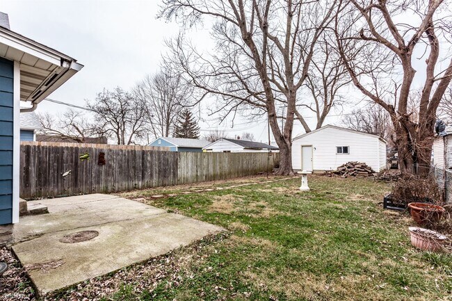 Building Photo - 2 br, 1 bath House - 2320 Hoyt Ave