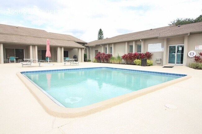 Building Photo - 301 Dryberry Way