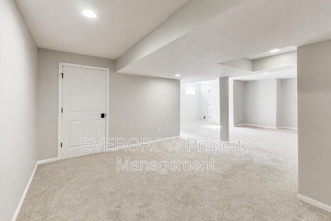 Building Photo - 14175 Nicholas Dr