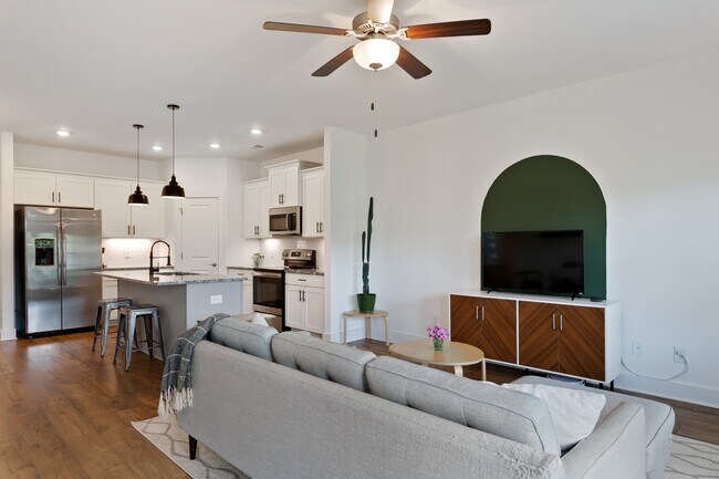 Building Photo - 2079 Orangery Dr
