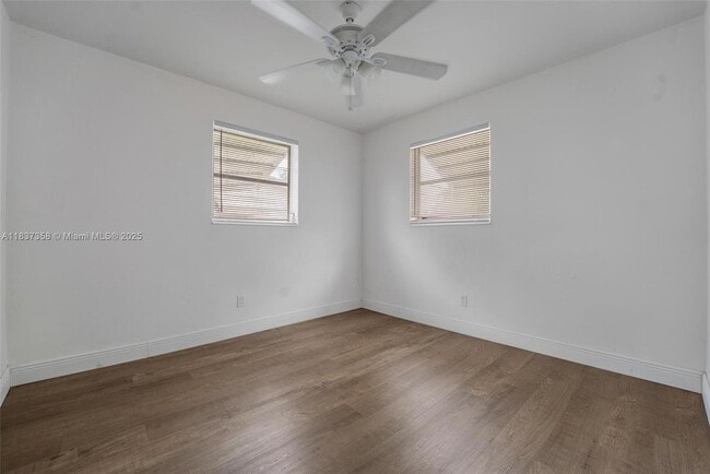 Building Photo - 5010 SW 93rd Ave