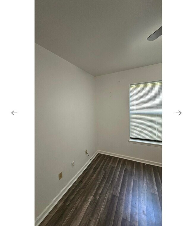 Building Photo - 2555 Chateau Ln