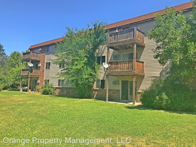 Building Photo - 701 Hwy Dr