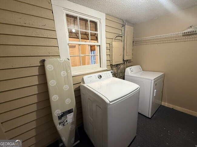 Building Photo - 4729 Herod Hwy