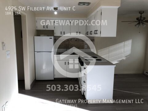 Building Photo - 4925 SW Filbert Ave