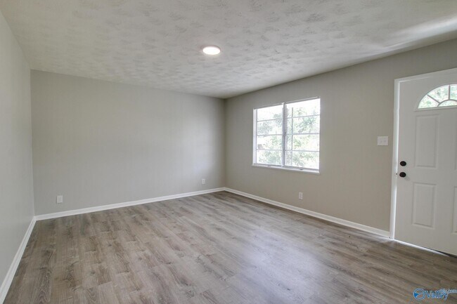 Building Photo - 629 Dawson Terrace NW