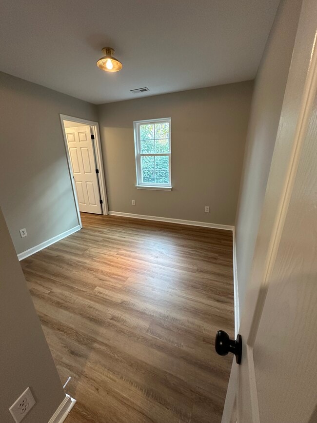 Building Photo - 804 Matheson Ave