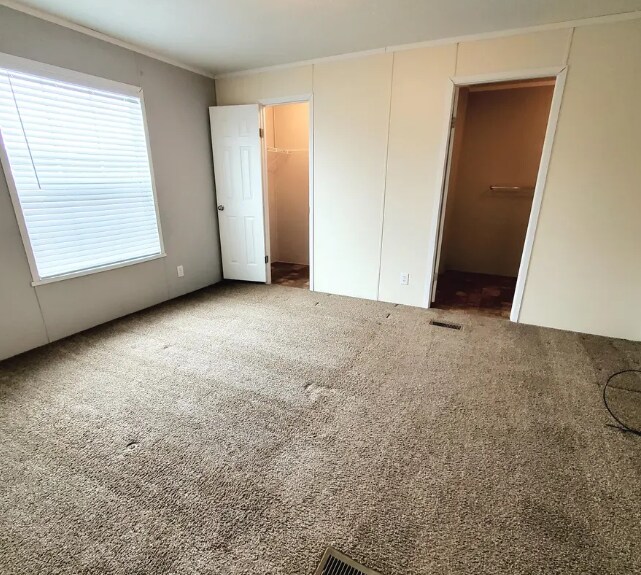 Building Photo - 9791 Spinnaker Dr