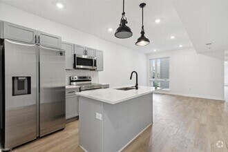 Building Photo - 3 br, 2 bath 4plex - 1809 N 18th ST Unit 2