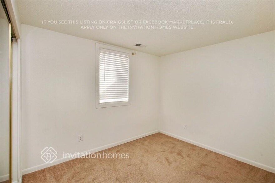 Building Photo - 11091 Albion Dr