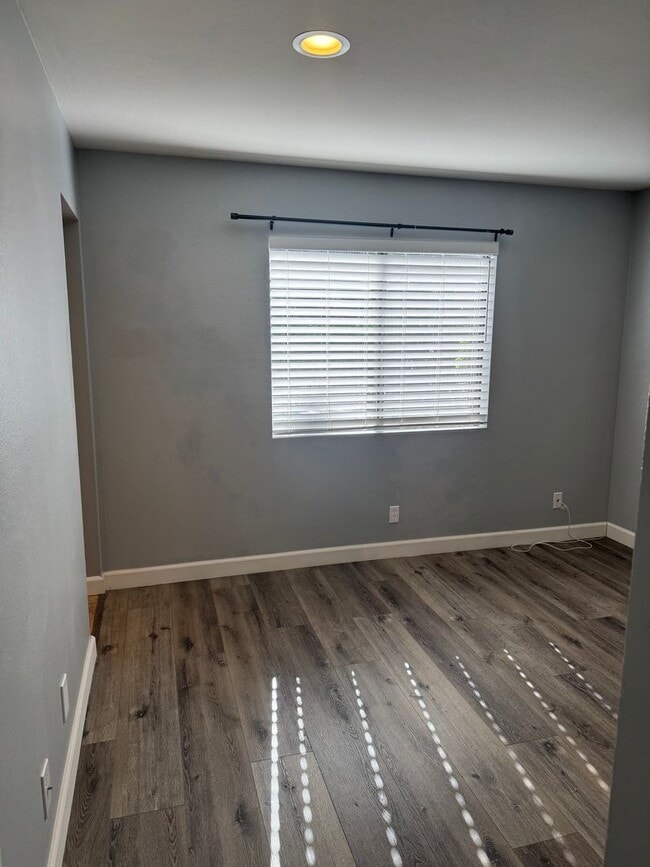 Building Photo - 25941 Montemar