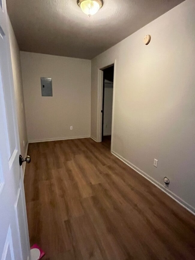 Building Photo - 3355 Whitehall Rd