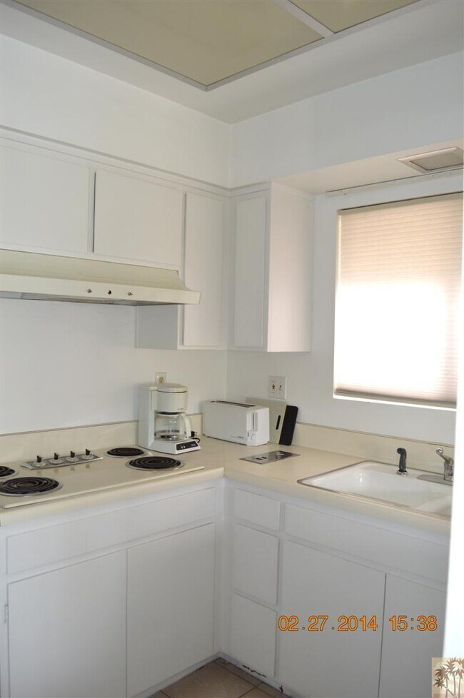 Building Photo - 38941 Kilimanjaro Dr