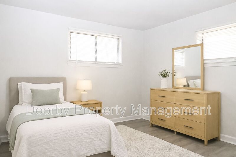 Building Photo - 45 Scruggs St