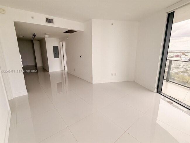 Building Photo - 501 NE 31st St