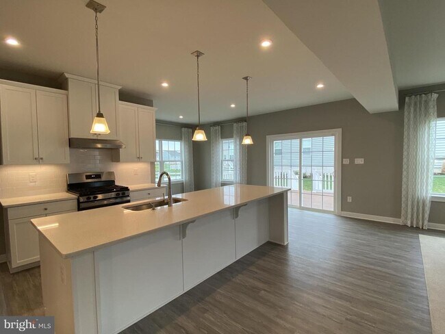Building Photo - 712 Wallasey Dr