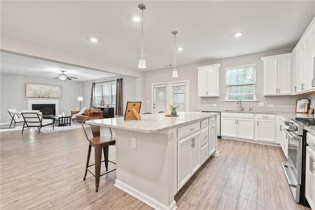 Building Photo - 4437 Waxwing St