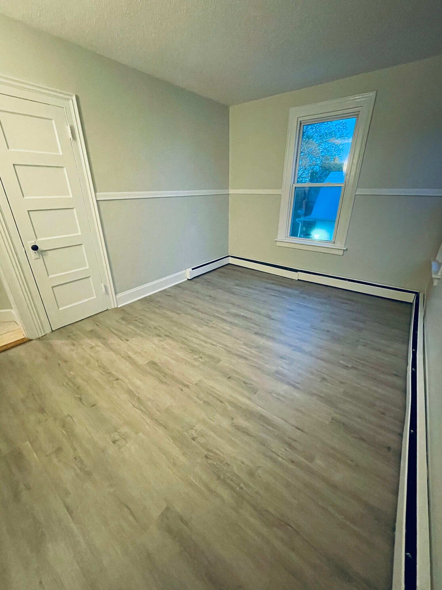 Building Photo - 93 Hungerford St