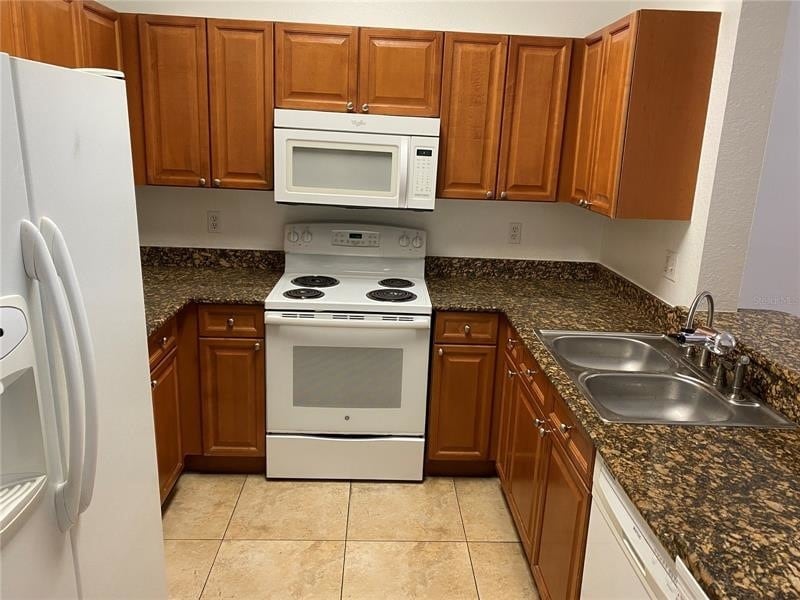 Kitchen - 2488 Lancien Ct