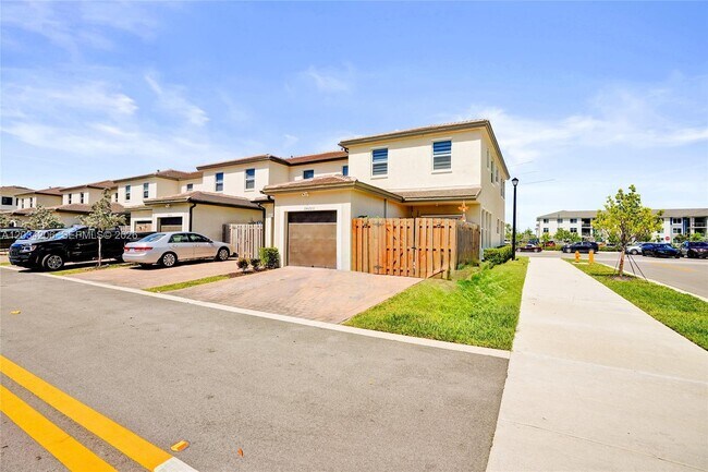 Building Photo - 24280 SW 128th Ave