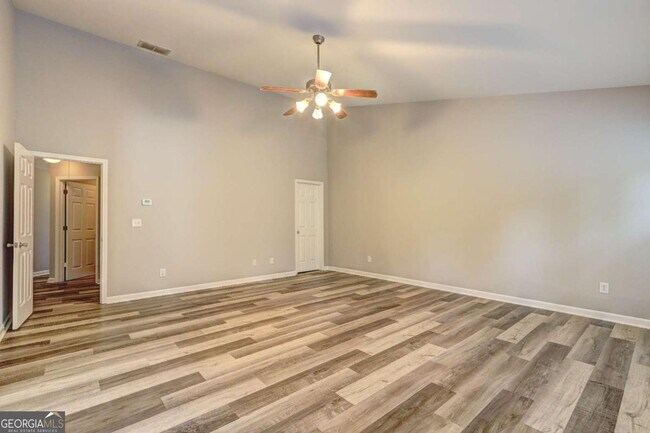 Building Photo - 118 Meeting Pl Rd