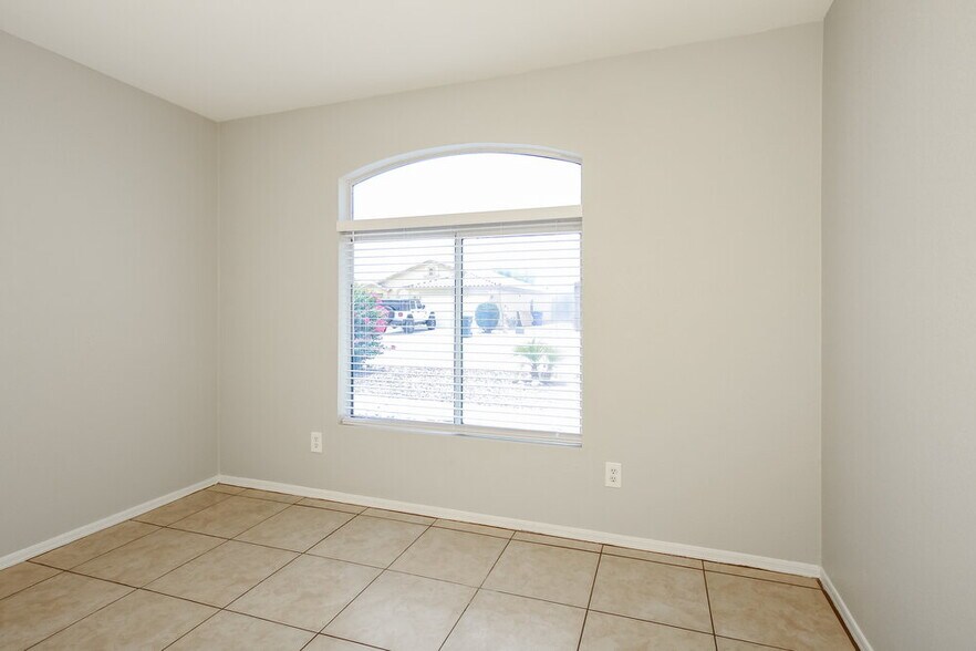 Building Photo - 7120 W Whyman Ave
