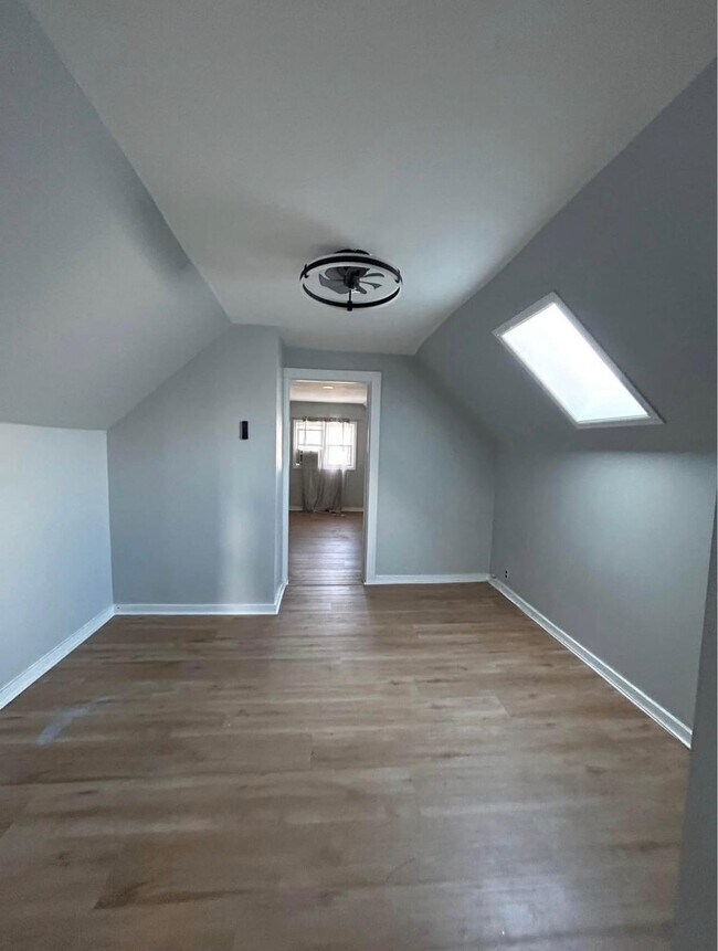 Building Photo - 78 W 51st St