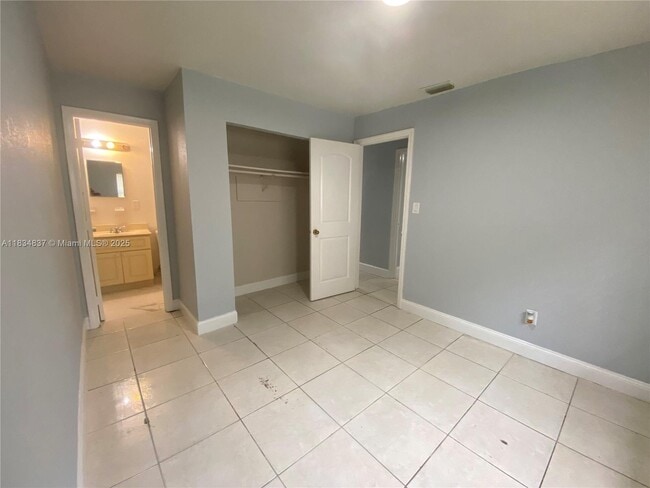 Building Photo - 21134 NW 39th Ave