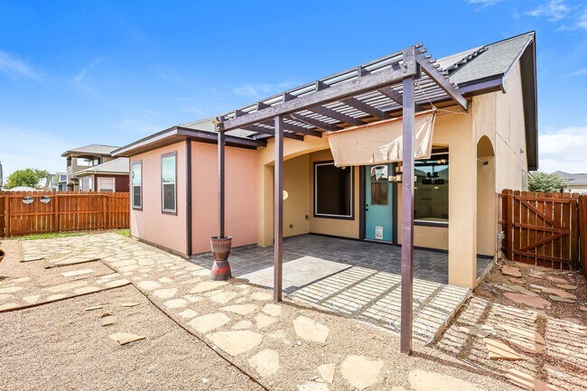 Building Photo - 4 bedrooms, 2,049 square foot only 7.5 mil...