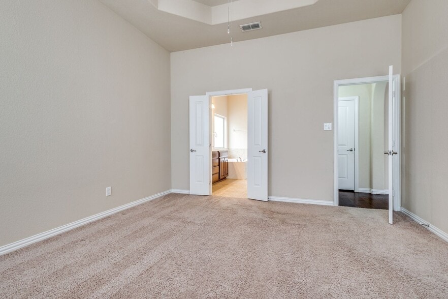 Building Photo - 3316 El Dorado Dr
