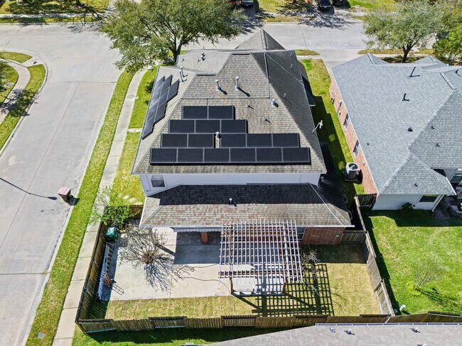 Building Photo - 15026 Magnoliabough Pl
