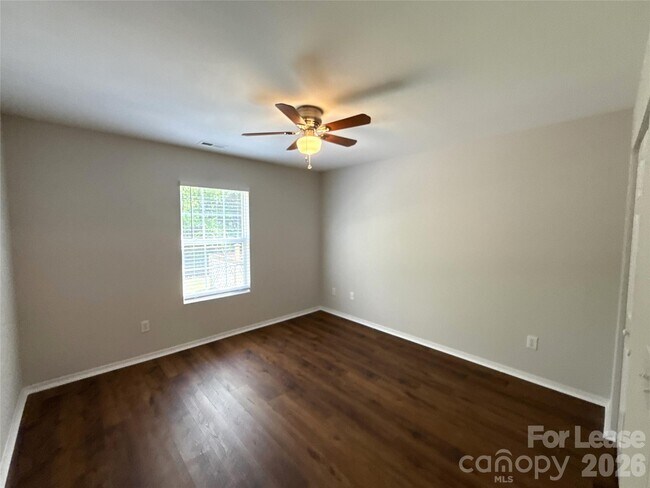 Building Photo - 15732 Circlegreen Dr