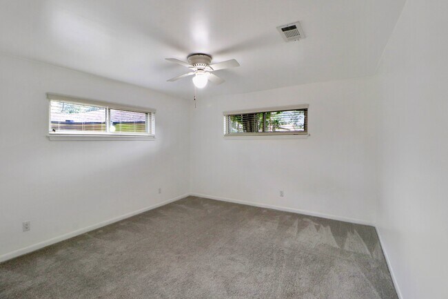 Building Photo - 5735 Wigton Dr