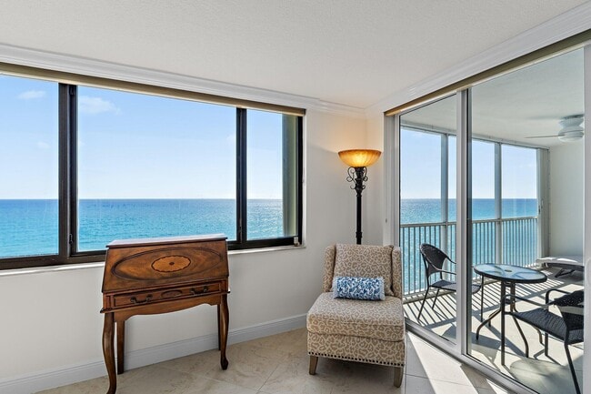 Building Photo - 840 Ocean Dr