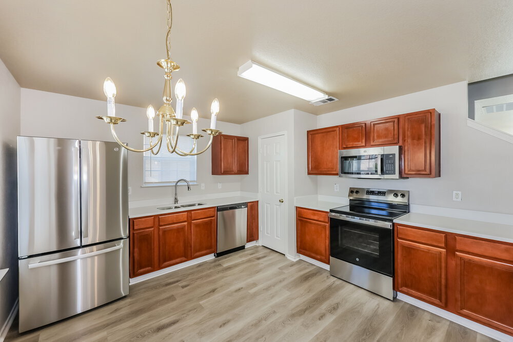 Building Photo - 7447 Pineberry Rd