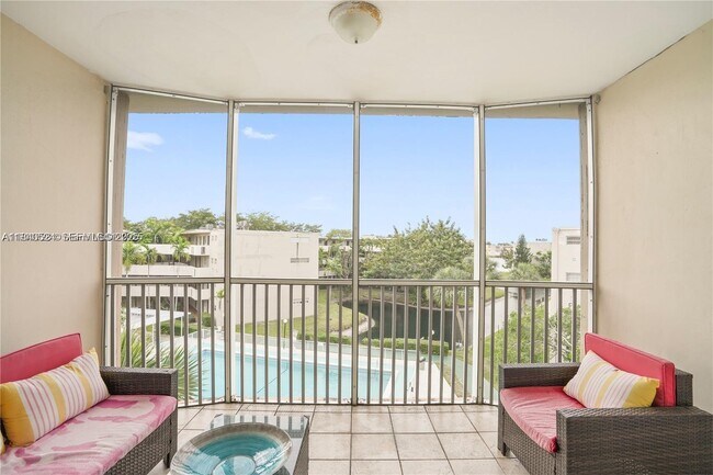 Building Photo - 1680 NE 191st St