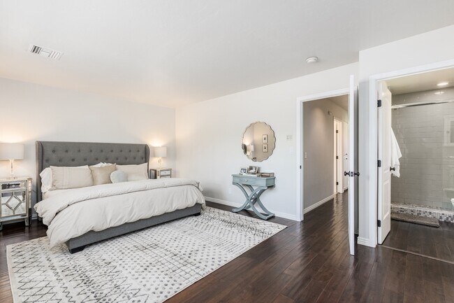 Building Photo - 5214 N 43RD PL