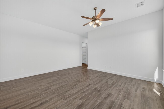 Building Photo - 2706 Sunrise Fld Ln