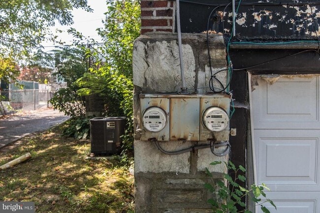 Building Photo - 8217 Thouron Ave