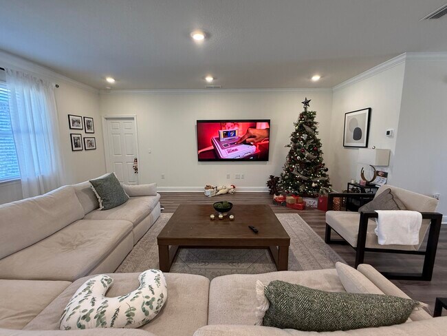 Building Photo - 18 W Sky Wy